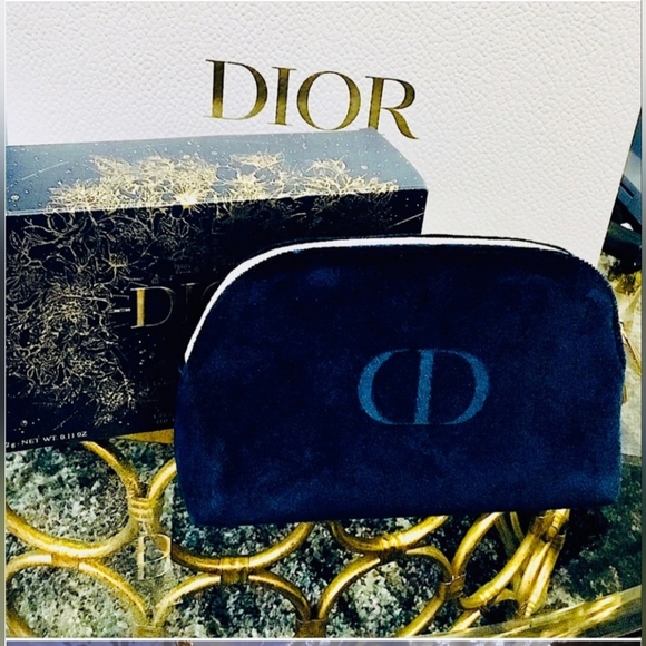 NIB DIOR CROSSBODY BEAUTY BAG - Picture 5 of 8
